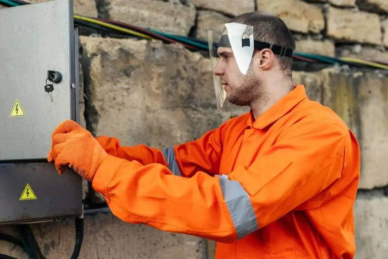 ELETRICISTA NA VILA ELZE